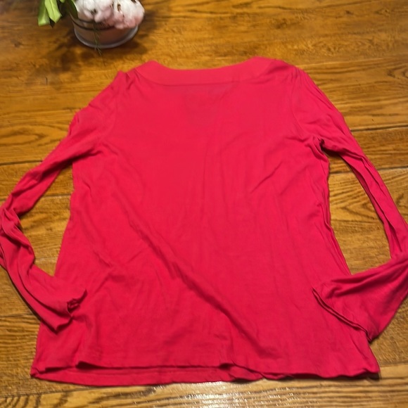 GAP red long sleeve top.  Round neck, cotton fabric. Good condition. Size Large. - Picture 4 of 6